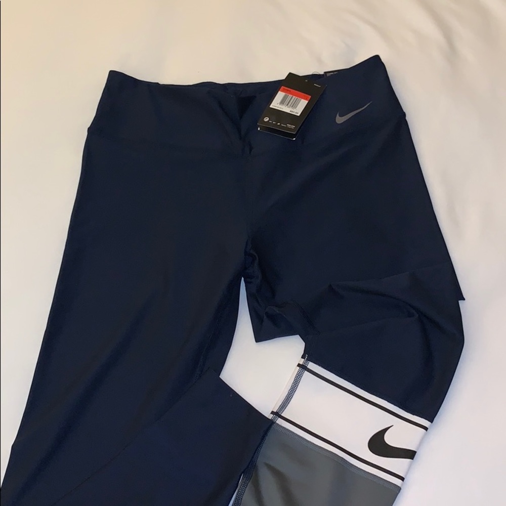 Nike leggings